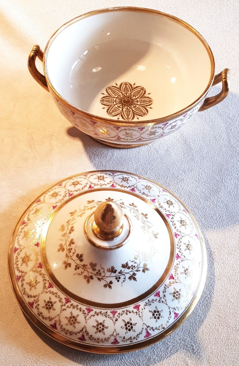 Antica tazza da puerpera in porcellana decorata a mano della prima metà del XIX secolo-photo-4