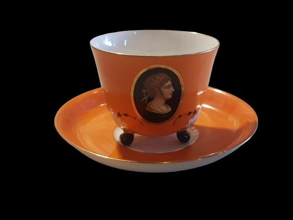 antica tazza da tè Napoleone III in porcellana dipinta