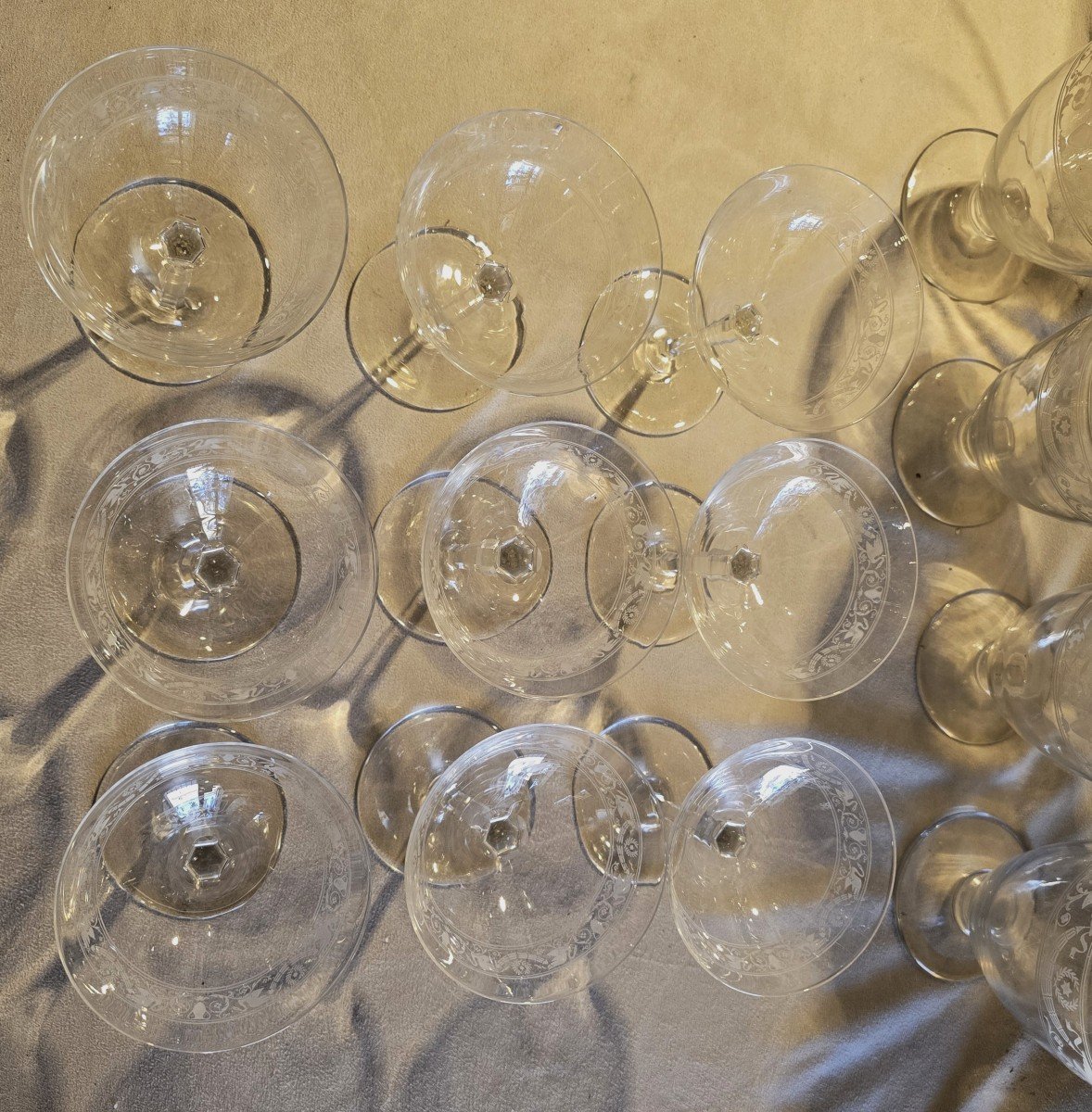 Set di 9 coppe da champagne antiche in cristallo Baccarat modello Cygne Empire-photo-3