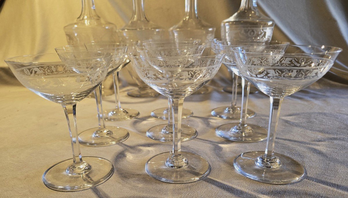 Set di 9 coppe da champagne antiche in cristallo Baccarat modello Cygne Empire