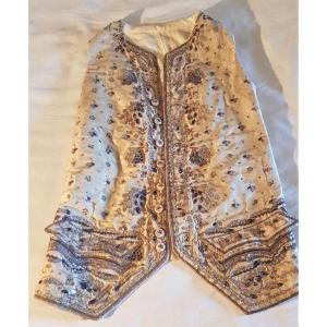 Antico Gilet del XVIII Secolo In Seta Ricamato Con Fili Metallici E Strass