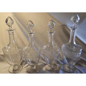 Set di 4 bottiglie decanter antiche in cristallo Baccarat modello Cygne Empire