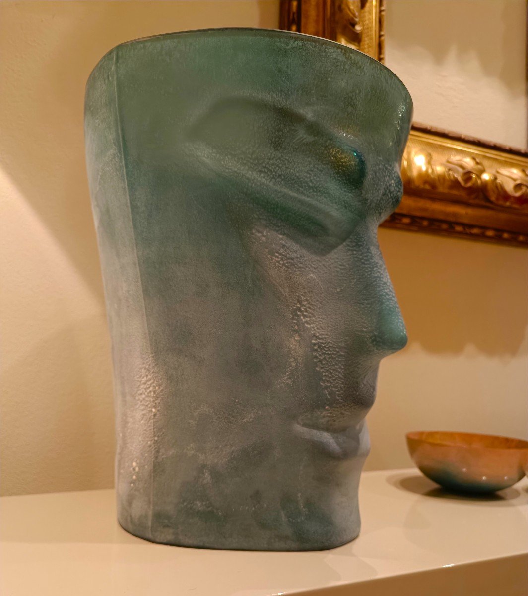 Raffinato Vaso Veneziano in Vetro Satinato con Volto di Uomo verde smeraldo-photo-4