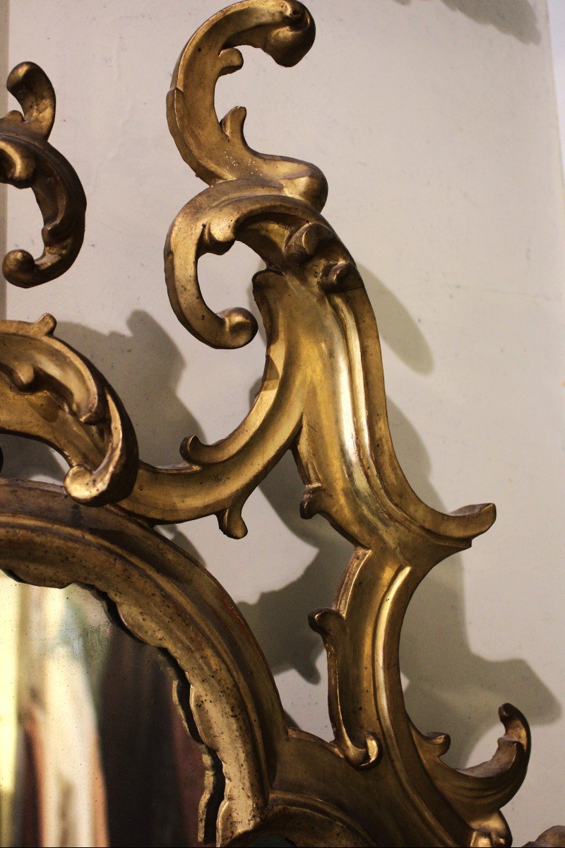Specchiera tipo a ventola in legno finemente intagliato e dorato, Bologna XVIII secolo-photo-3