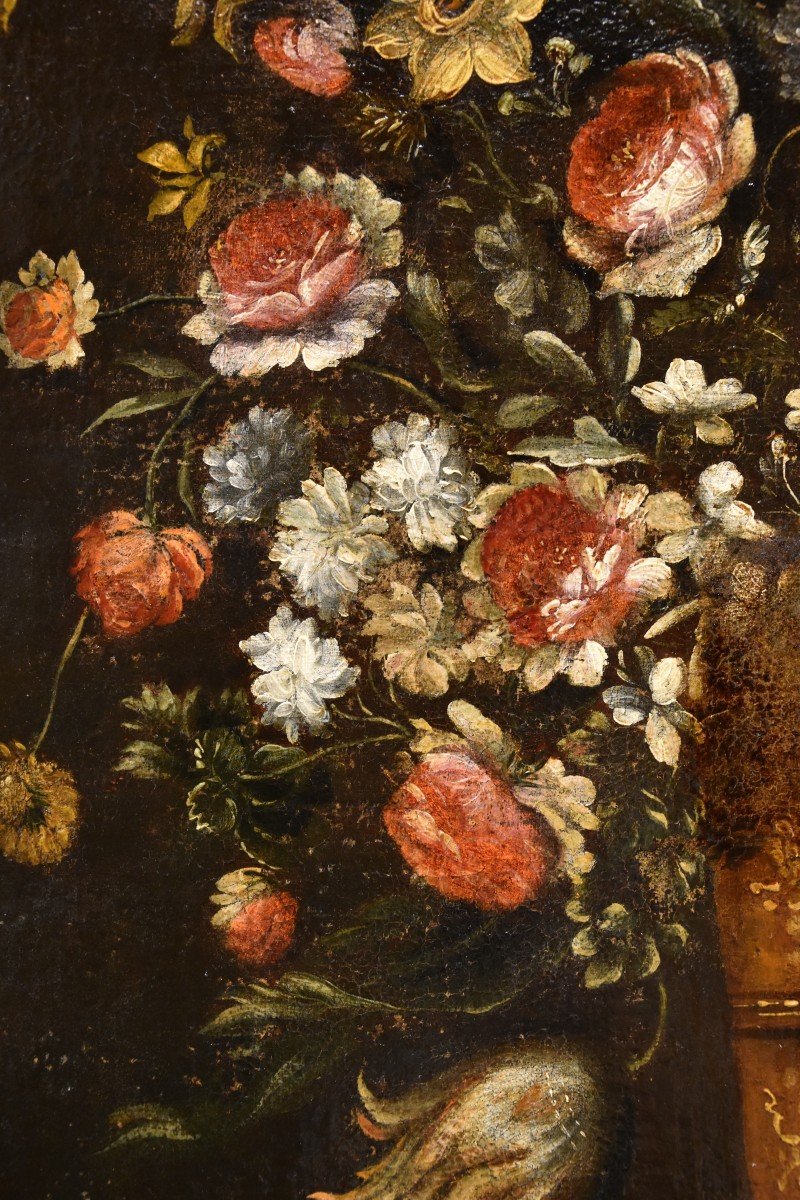 Andrea Scacciati (Firenze 1642 – 1710) Composizione di fiori entro vaso sbalzato (2 di 3)-photo-4