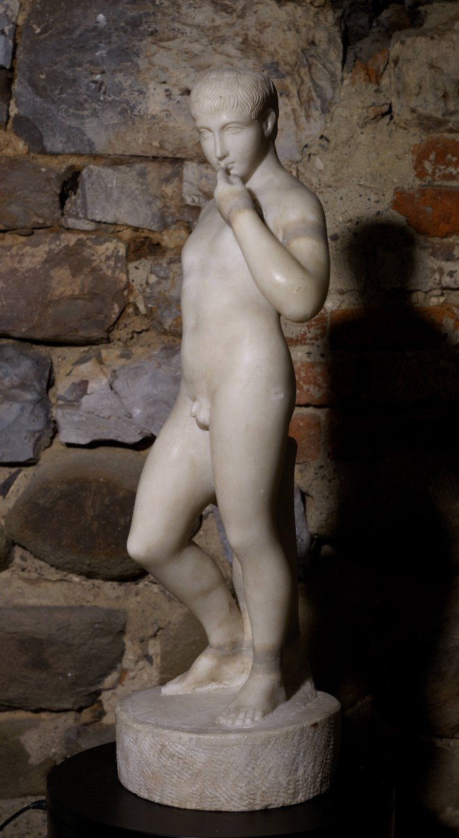 Scultura Neoclassica in Marmo Nudo maschile Roma XVIII secolo