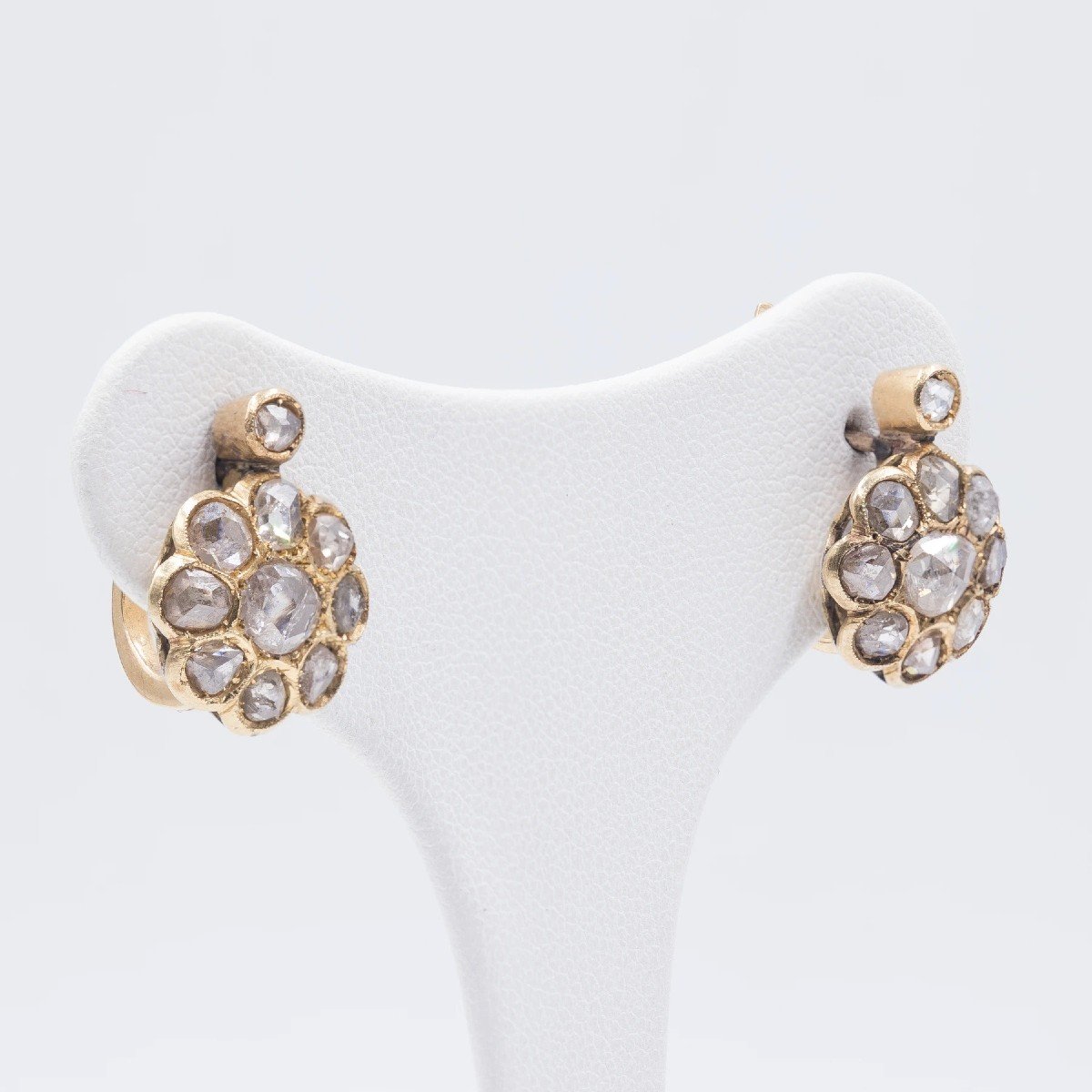 Boucles d'Oreilles Anciennes En Or 12 Carats Avec Diamants Taille Rosa, DÉbut Des AnnÉes 900-photo-2