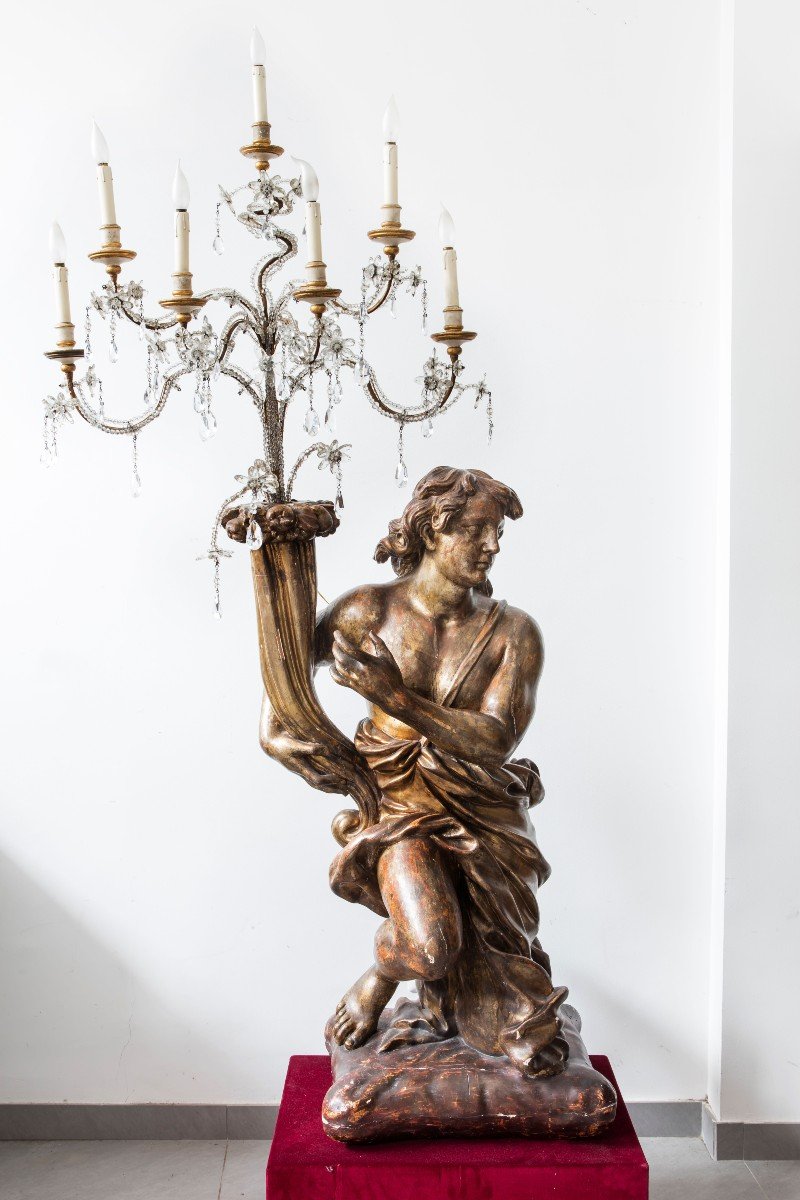 Coppia di candelieri legno scolpito e dorato realizzate da uno scultore del XVII secolo-photo-3