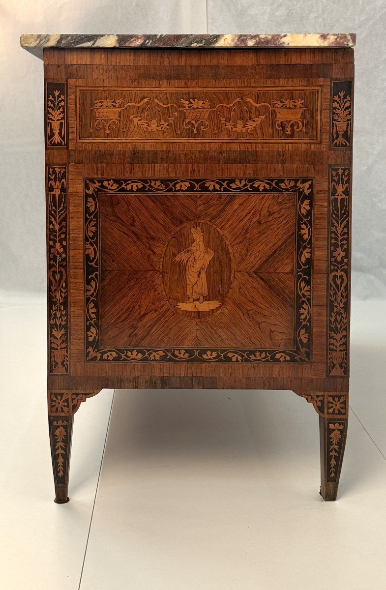 Cassettone lastronato e intarsiato in legni diversi Lombardia fine XVIII secolo-photo-3