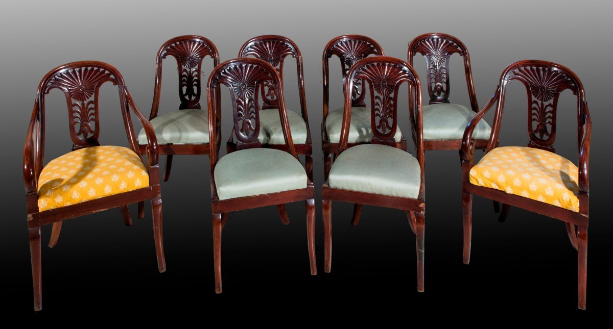 Set composto da quattordici sedie e due poltrone in mogano prima metà del XIX secolo-photo-2