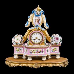 Orologio in porcellana di Sevres