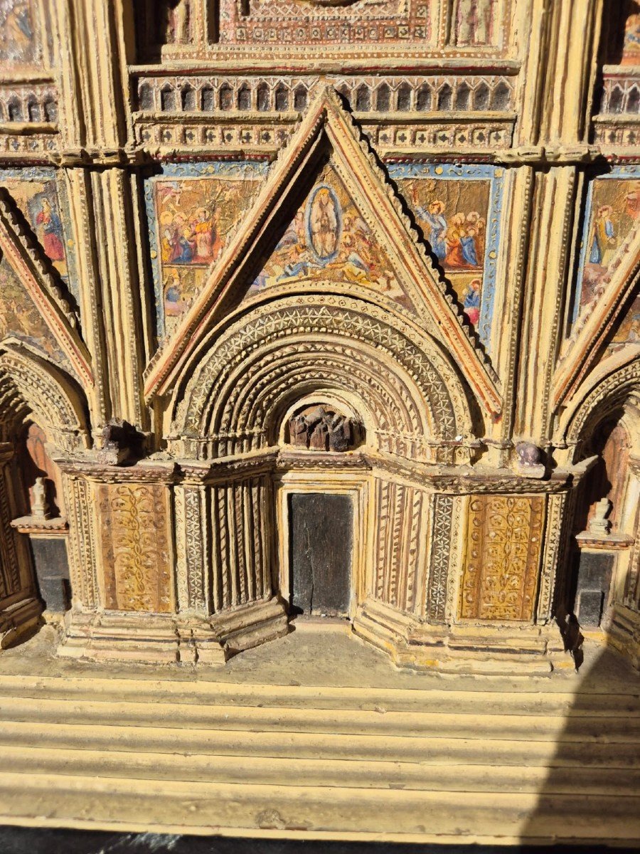 Modello di facciata del duomo di Orvieto.Italia,inizio XX secolo.-photo-1