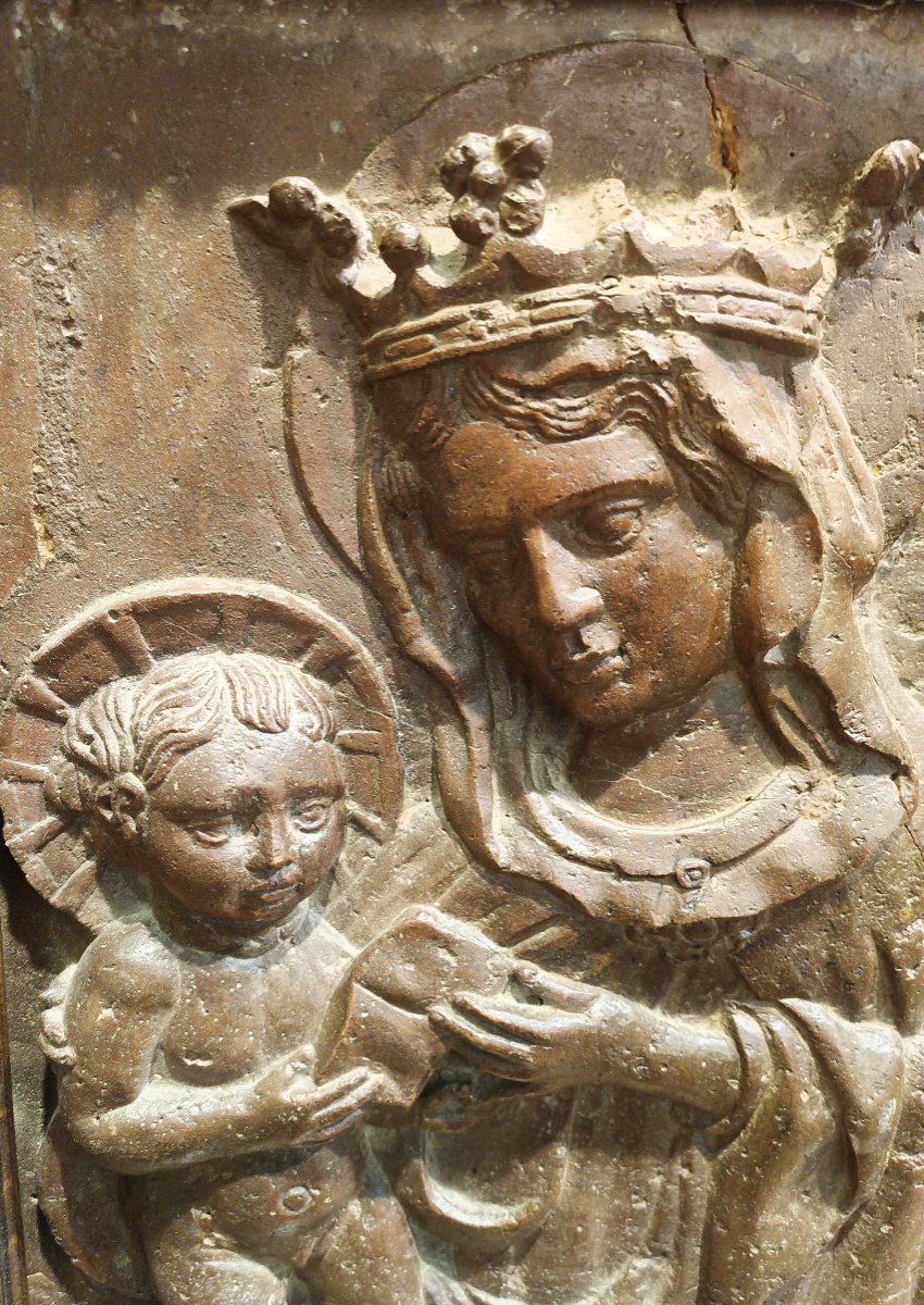 Altorilievo in terracotta raffigurante Madonna con bambino.Italia,XVI secolo.-photo-4