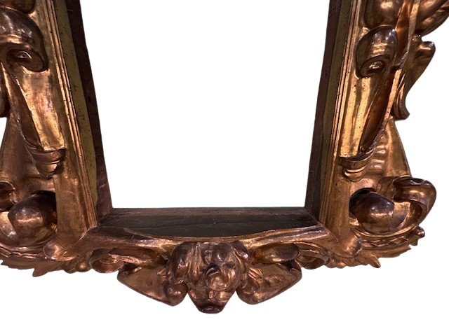 Cornice romana in  legno intagliato e dorato in perfetto stato di conservazione-photo-2