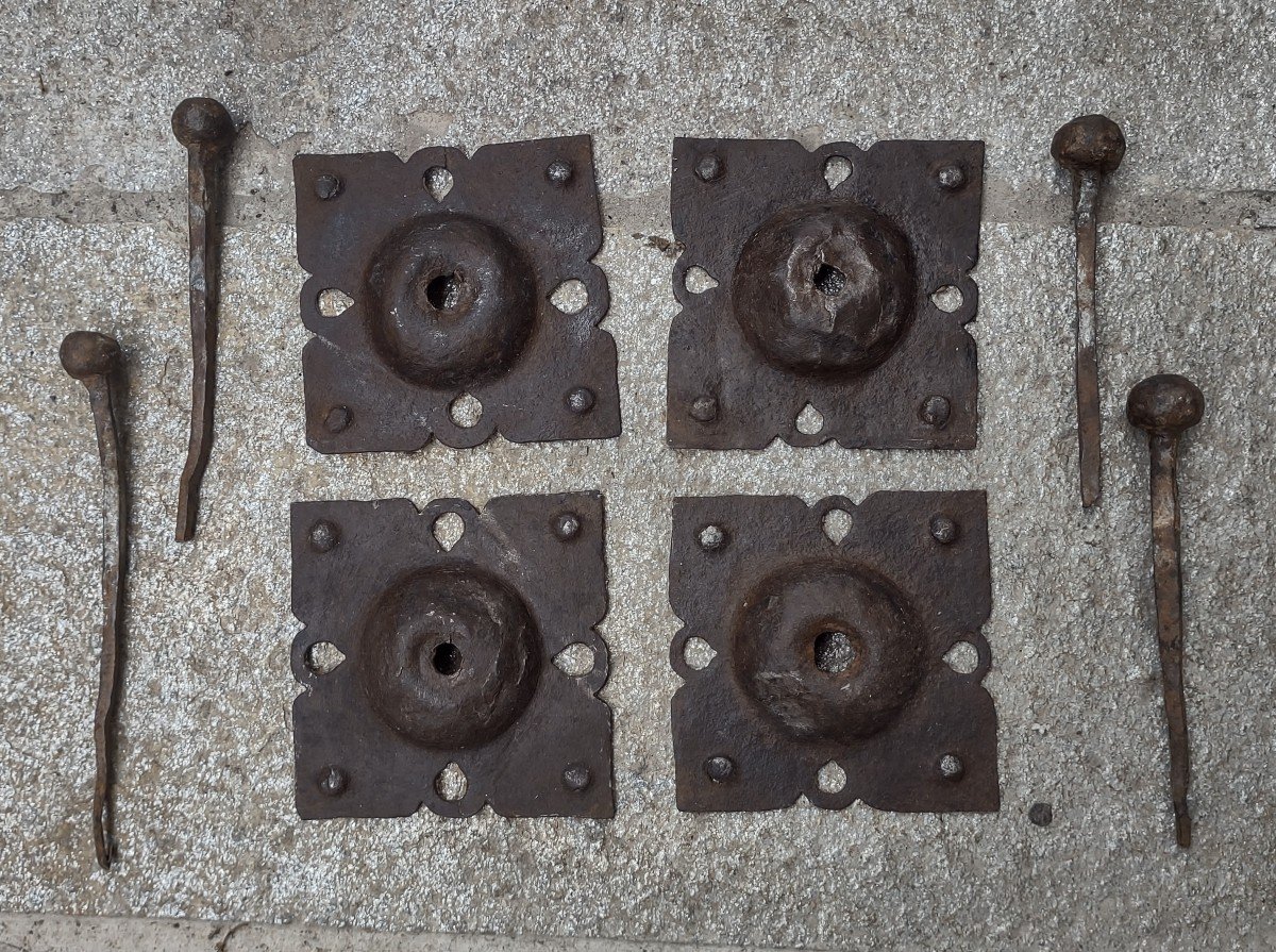 4 Enormi chiodi in ferro forgiato e sbalzato XVII secolo-photo-3