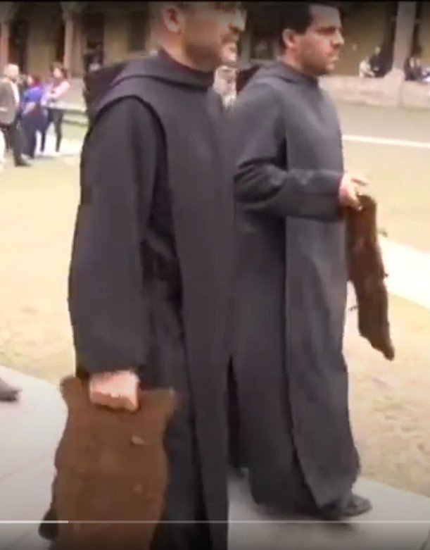 Bella carabattola in noce per la processione delle ceneri-photo-5