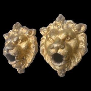 Coppia di bocche di fontana zoomorfe in ghisa dorata Italia XVIII secolo