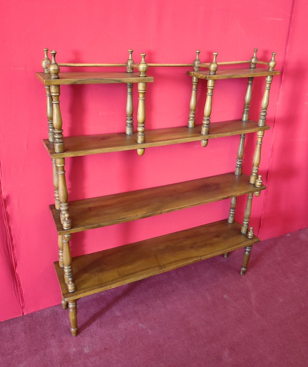 Etagere in noce italiana