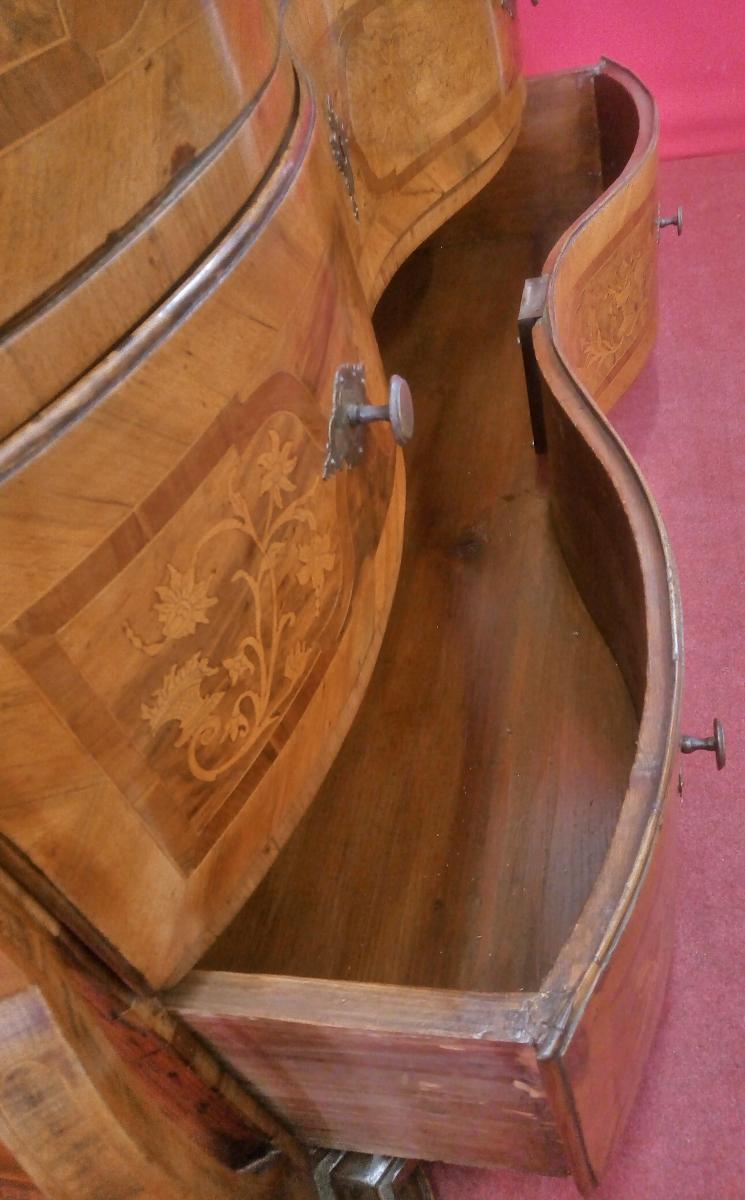 Commode Suisse Du 18ème Siècle, Incrustée-photo-1