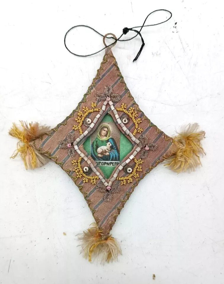 Antico Scapolare ex voto in tessuto ricamato Madonna XIX SECOLO