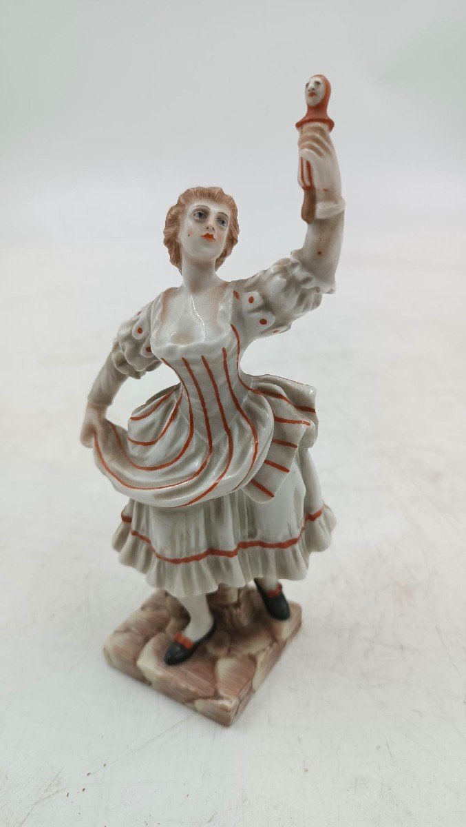 statuina porcellana Ginori serie capodimonte "colombina " meta' XIX secolo