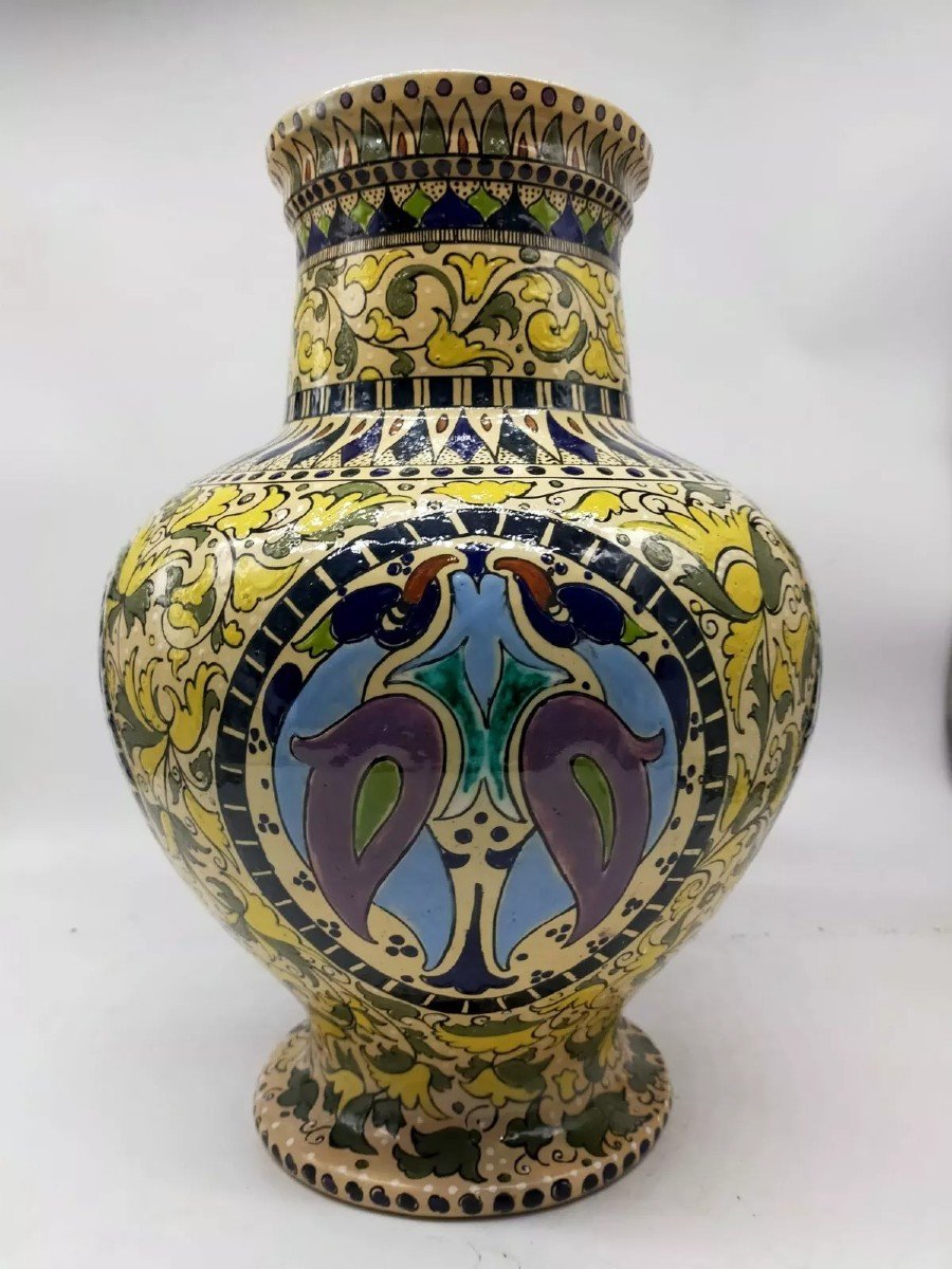 Grande vaso in maiolica liberty