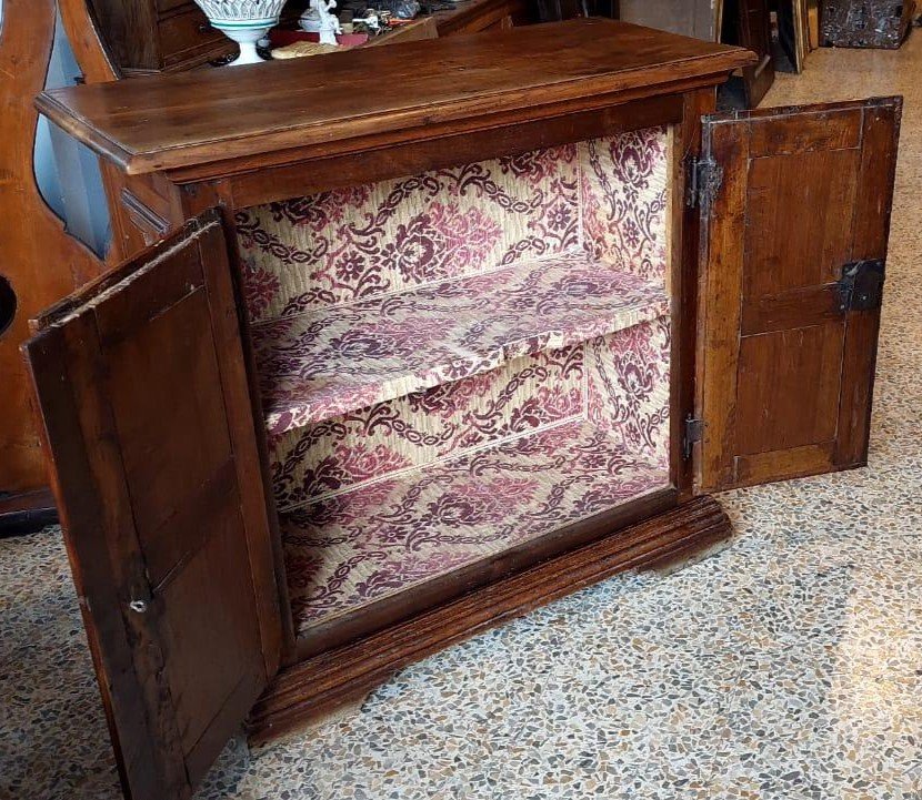 Rara piccola credenza in noce FINE XVII INIZI XVIII SECOLO-photo-4