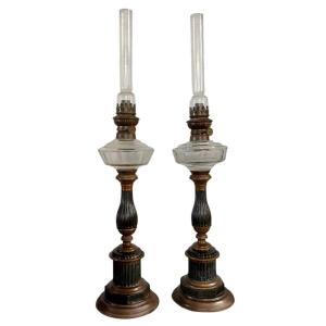 Paire de lampes à huile anciennes en métal du 19ème siècle et verre de style Empire