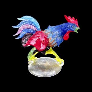 Gallo in vetro pesante multicolore con inserimento foglia oro. 