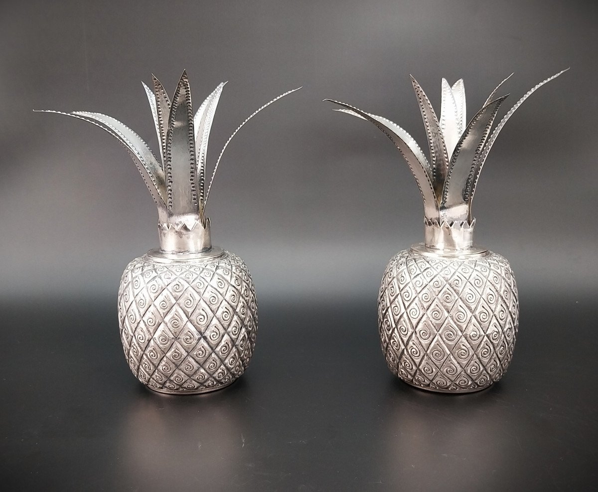 Coppia di ananas in argento, vasi decorativi