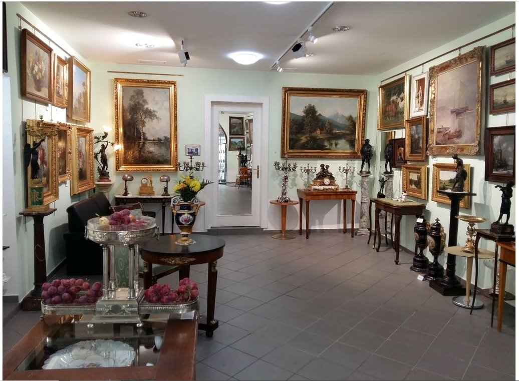 Antique and Gallery Mignon