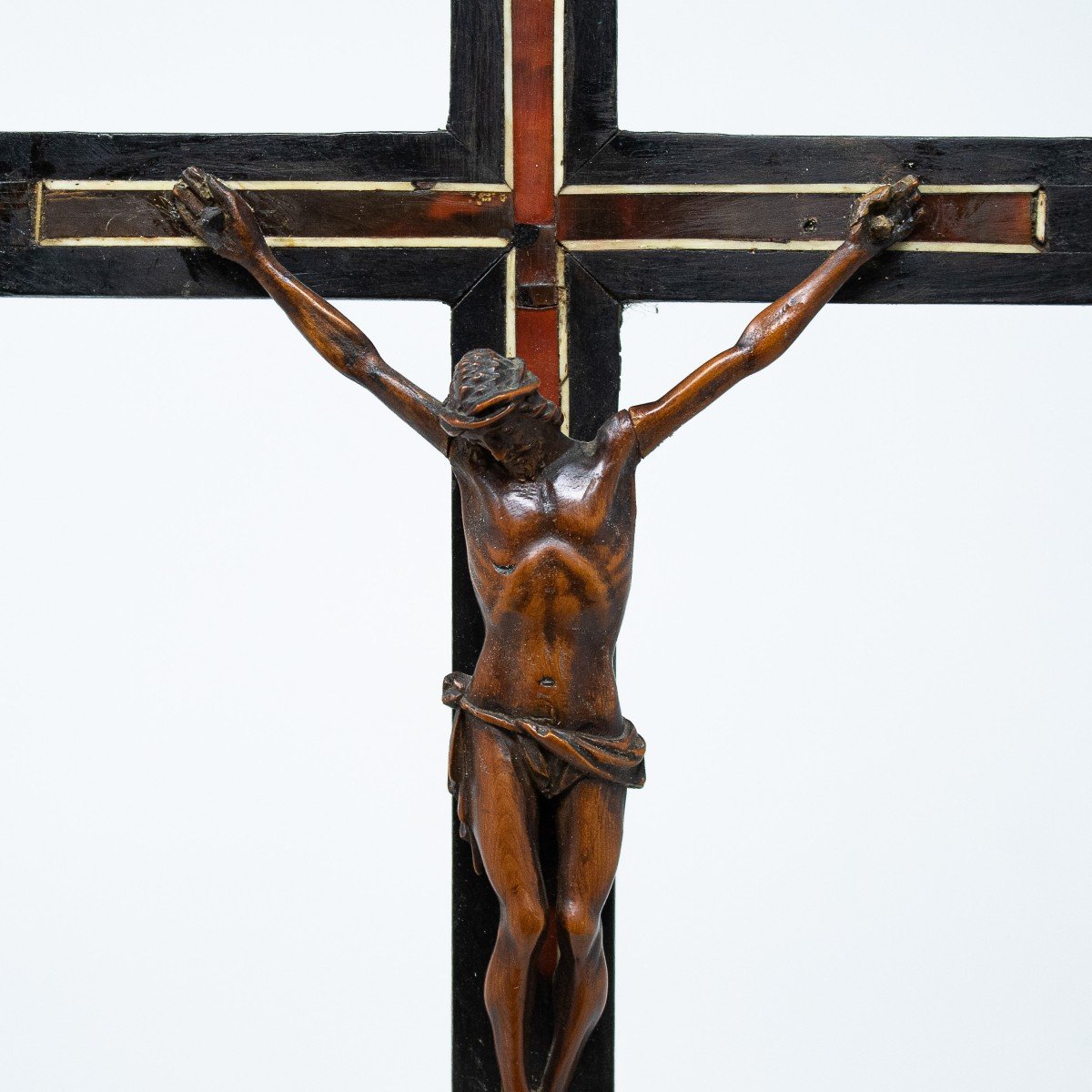 17ème Siècle, Crucifix-photo-2