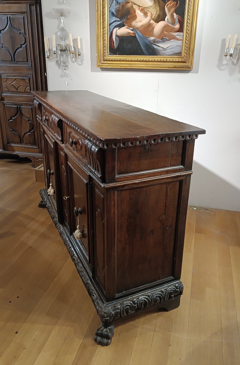 CREDENZA IN NOCE LOMBARDA XVII SECOLO -photo-1