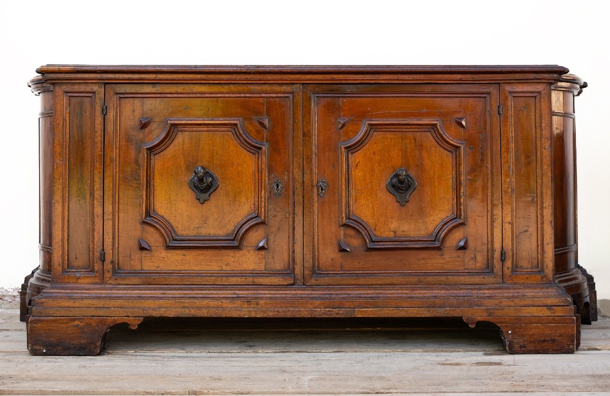 Credenza Veneta in Noce, Venezia, 1700