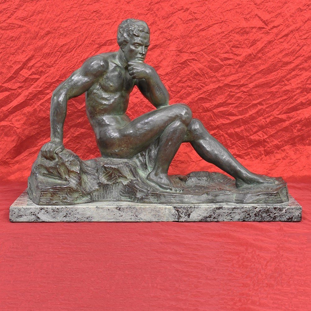 ART DECO, ANTICHE SCULTURE IN BRONZO, UOMO SEDUTO, SCULTORE FRANCESE, XX SECOLO. (STB79)  