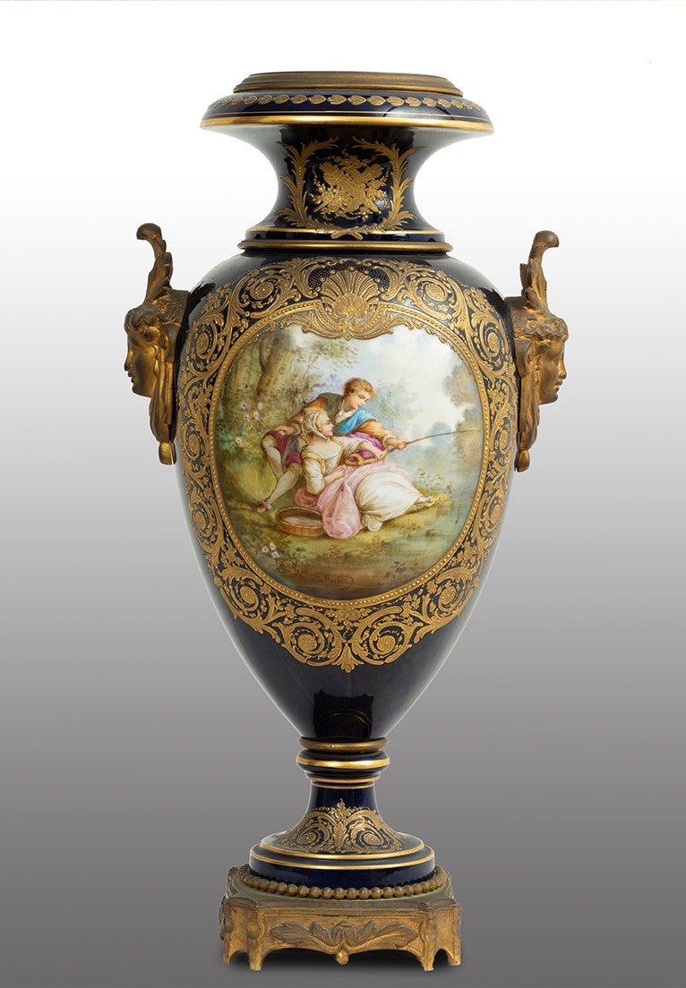 Vaso antico Napoleone III Francese in porcellana di Sevres 19secolo.