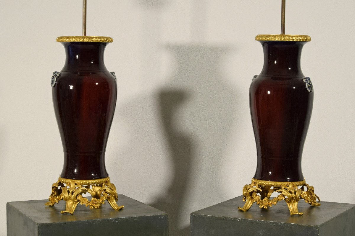  Paire De Lampes Composées De Vase Chinois En Céramique Et Monture En Bronze Doré, France XIXe -photo-1