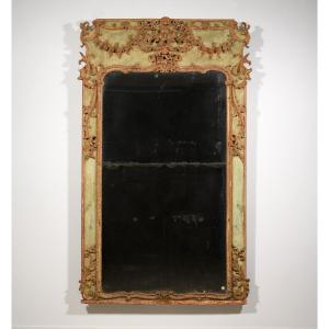 Grande specchiera in legno e pastiglia laccata, Italia, XVIII secolo