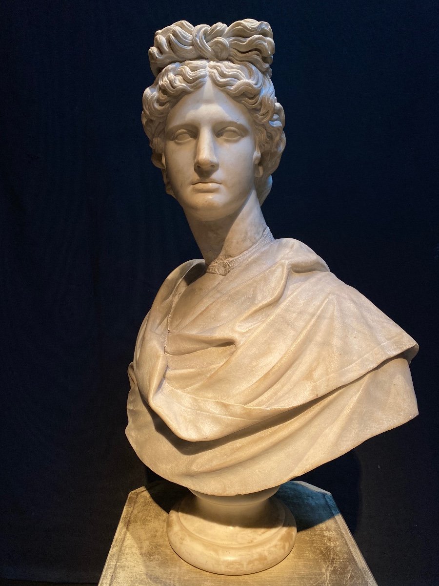 Busto Apollo in marmo bianco