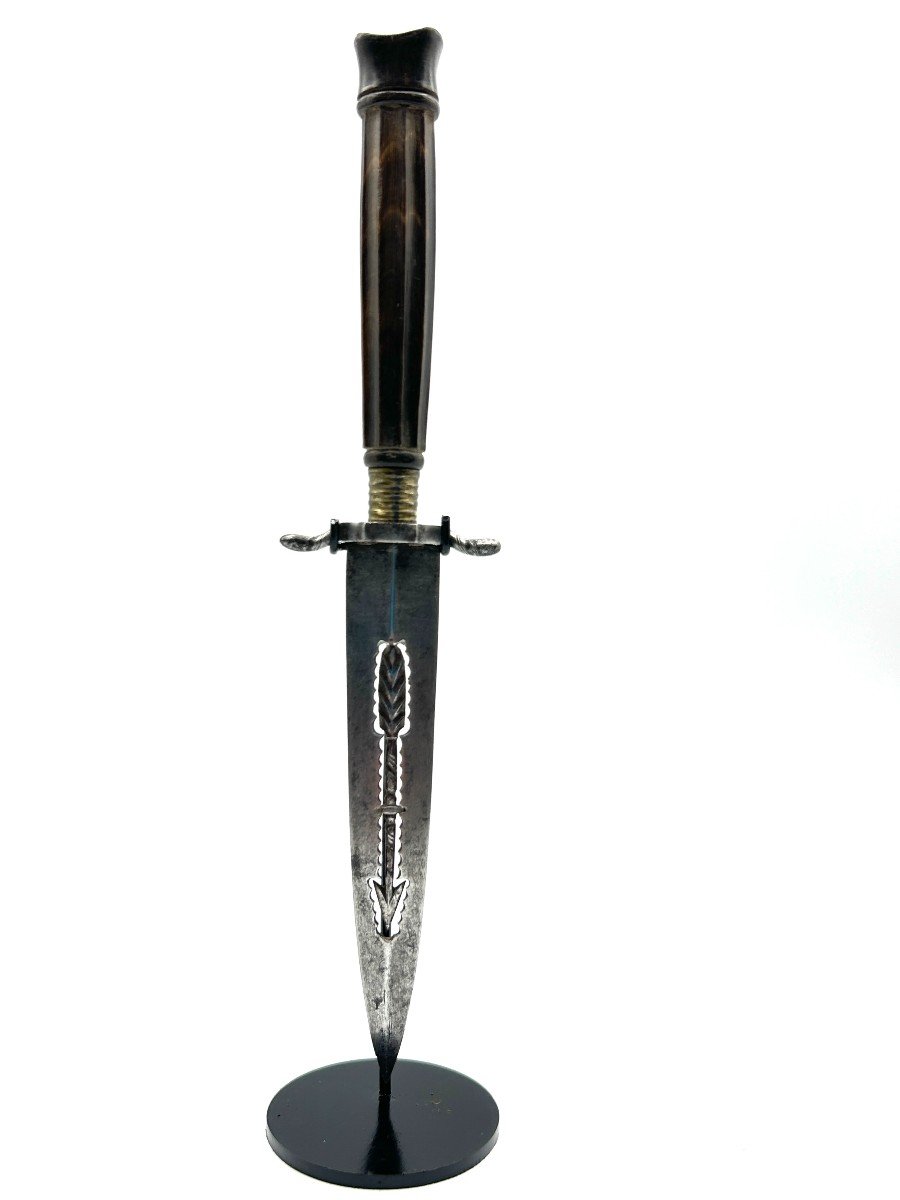 coltello in ferro forgiato