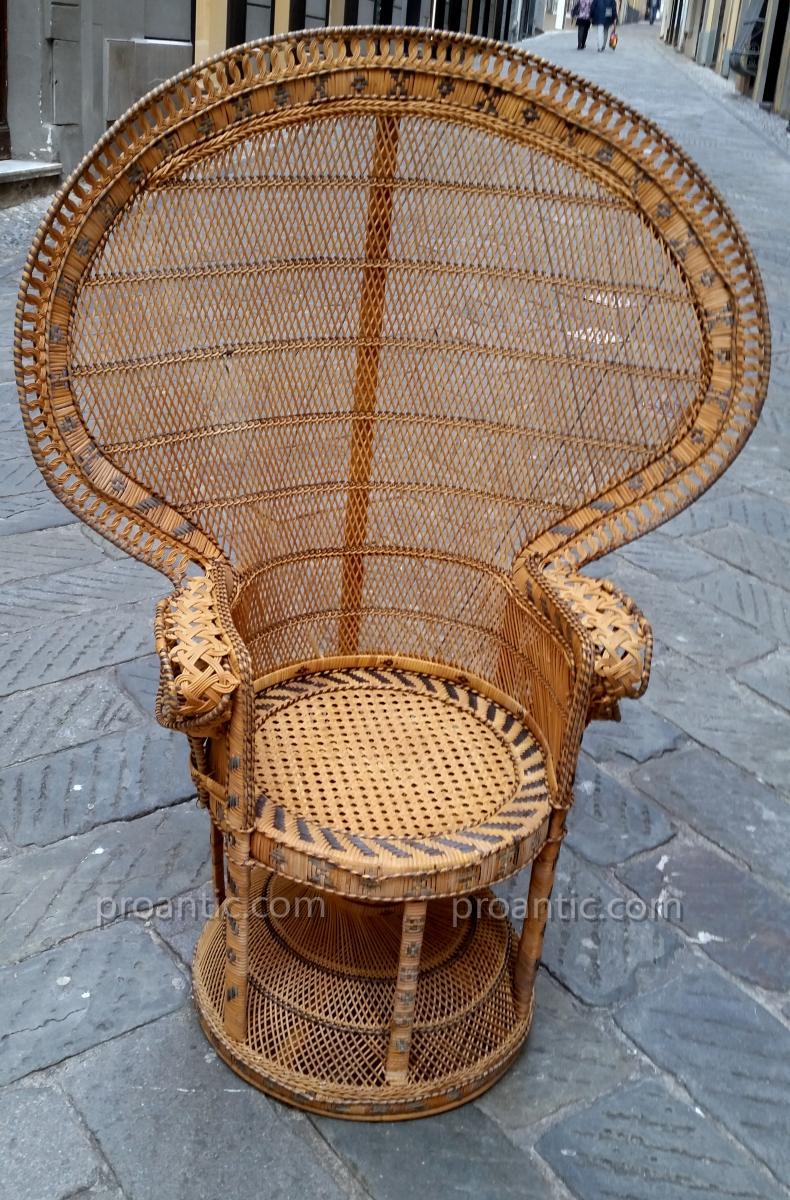 Belle Fauteuil 'Paon' En Canne Et  Osier XX° Siecle 