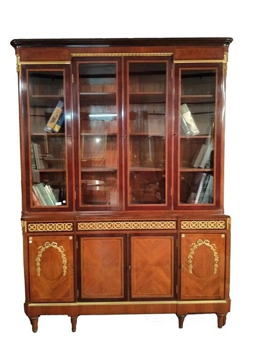 Elegante libreria vetrina