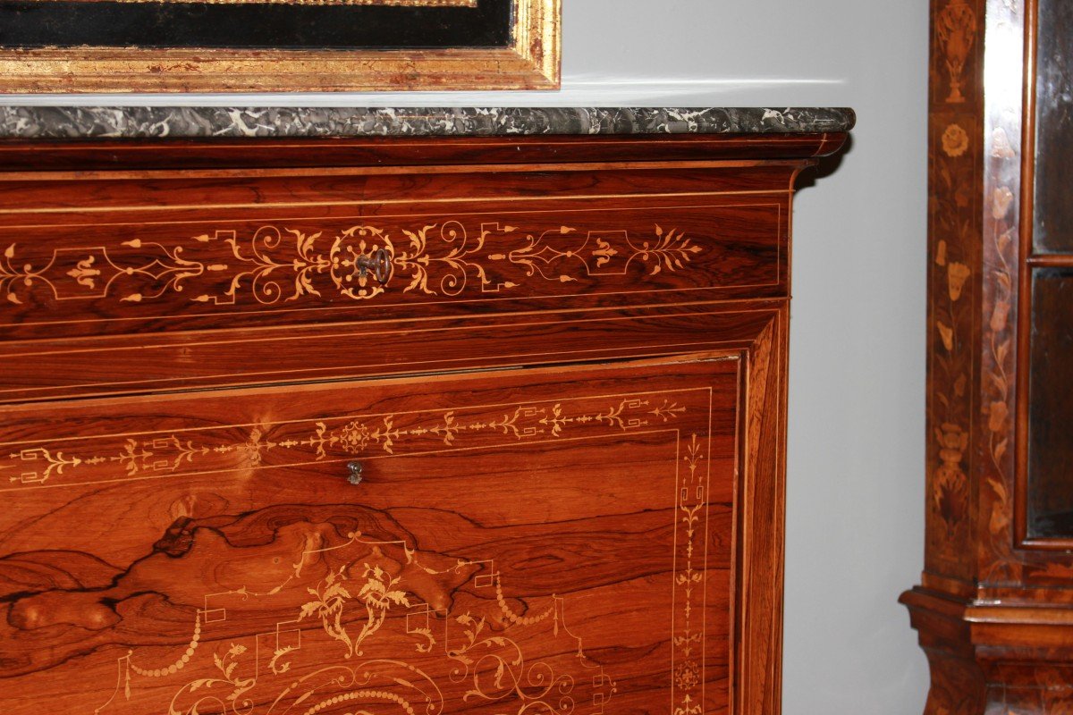 Secretaire francese di metà 1800, stile Carlo X, in legno di palissandro con ricchi motivi -photo-2