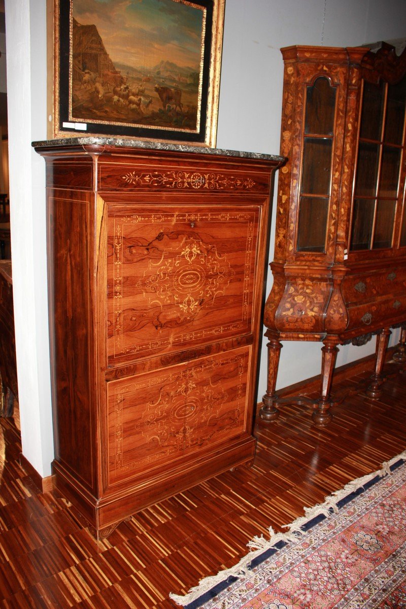 Secretaire francese di metà 1800, stile Carlo X, in legno di palissandro con ricchi motivi -photo-1