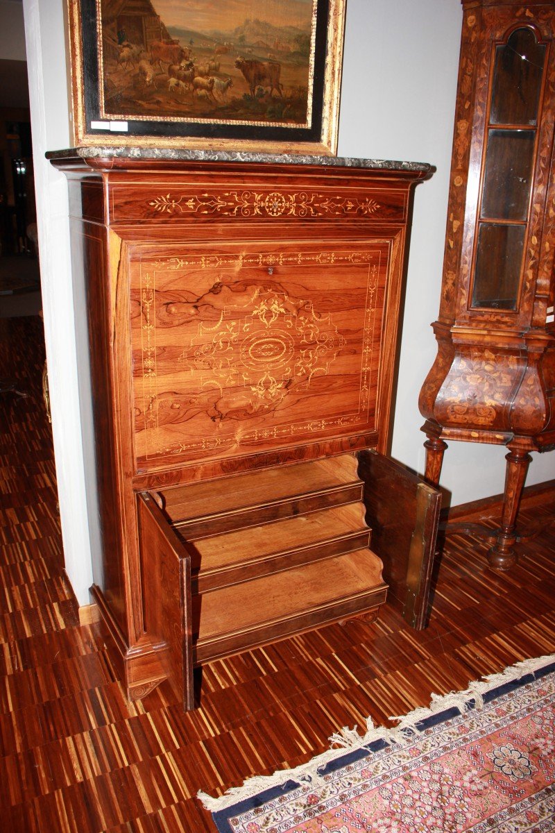 Secretaire francese di metà 1800, stile Carlo X, in legno di palissandro con ricchi motivi -photo-4