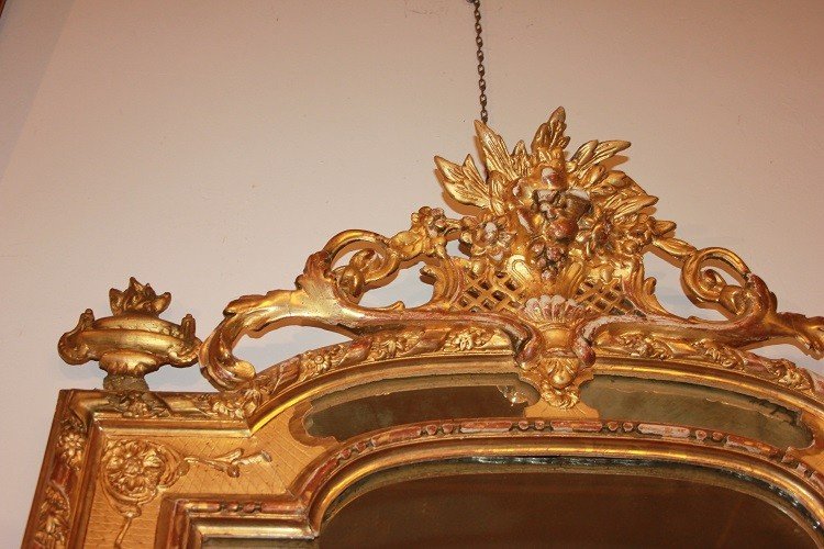 Specchiera francese di metà 1800, stile Luigi XV, in legno dorato foglia oro-photo-4