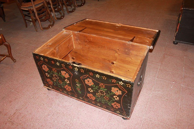 Cassapanca italiana Tirolese della seconda metà 1800 in legno laccato blu-photo-2