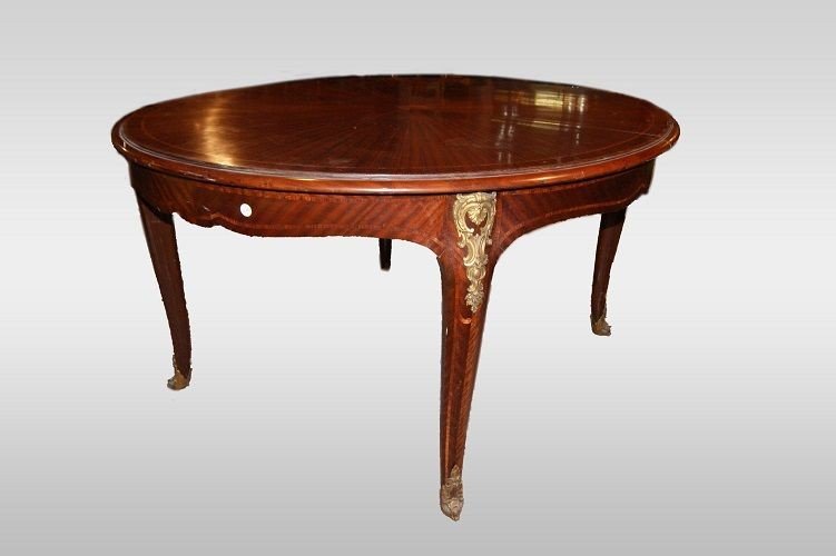 Tavolo ovale allungabile francese di metà 1800, stile Luigi XV, in legno di mogano a raggiera.-photo-2