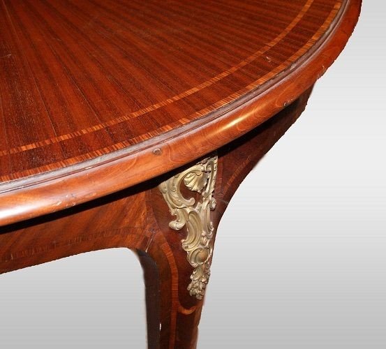 Tavolo ovale allungabile francese di metà 1800, stile Luigi XV, in legno di mogano a raggiera.-photo-3