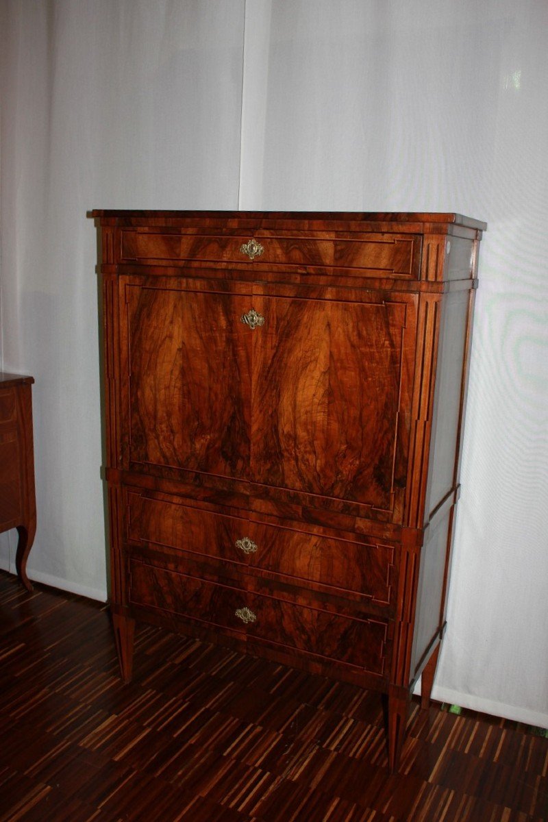 Secretaire francese di fine 1700 stile Luigi XVI in legno di noce Fiammato-photo-1